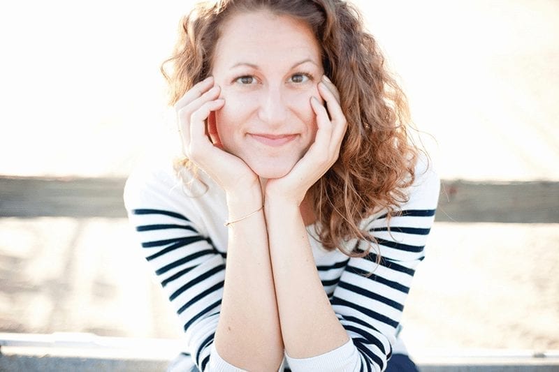 Tara Jones headshot